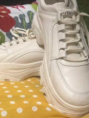 Chunky Platform Lace-Up Sneakers in Cream - Ninet Nine